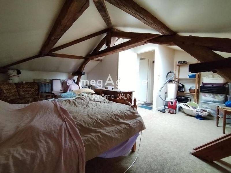 Maison - 247 m² - 12 pièces