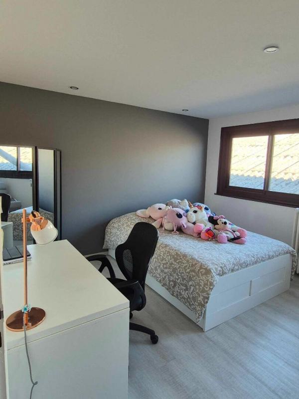 Maison - 250 m² - 6 pièces