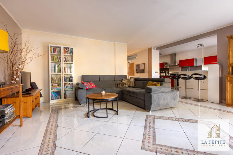 Maison - 152 m² - 6 pièces