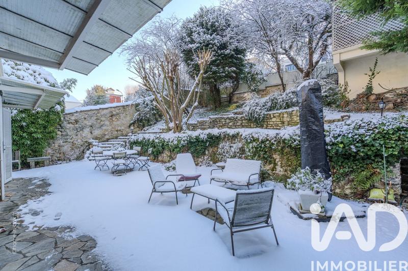 Maison - 200 m² - 8 pièces