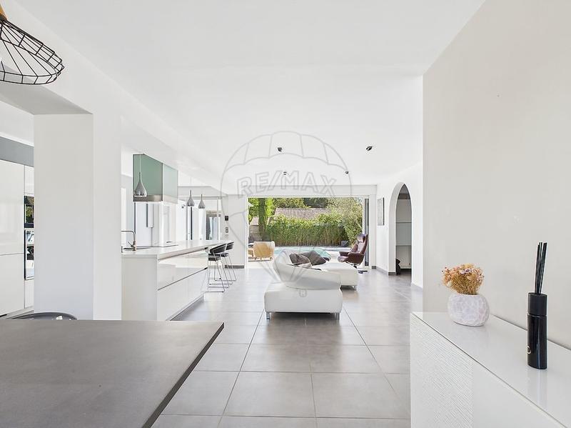 Maison - 186 m² - 7 pièces