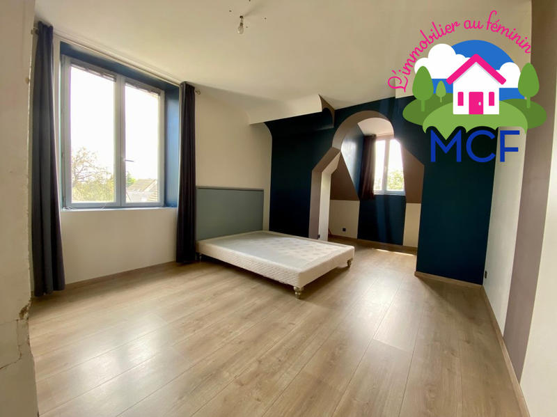 Maison ancienne - 230 m² - 8 pièces