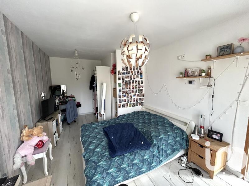 Maison - 244 m² - 8 pièces