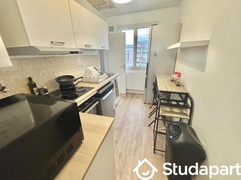 Chambre - 10 m² - 1 pièce