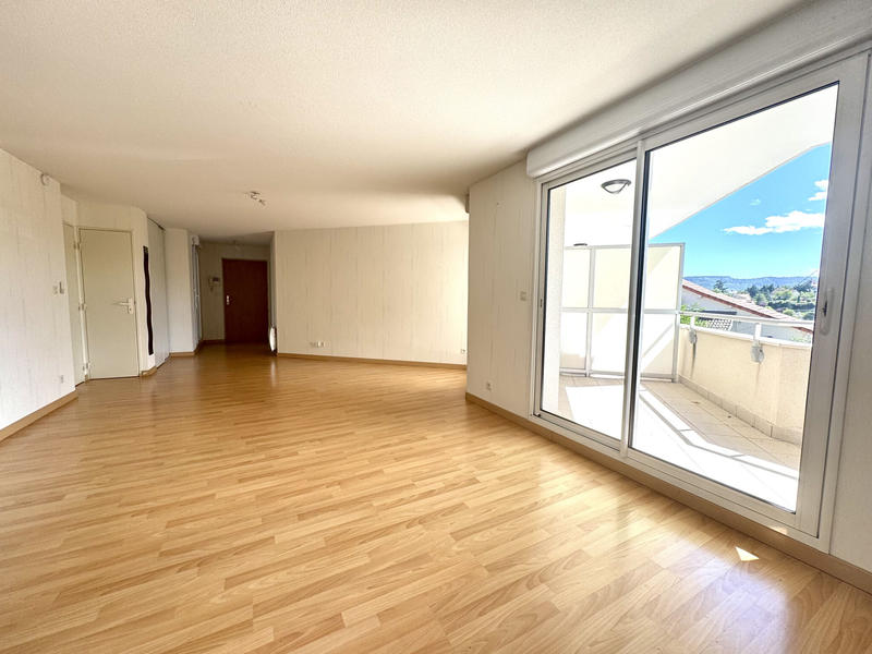 Appartement - 79 m² - 4 pièces