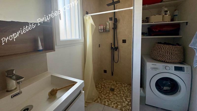 Maison - 99 m² - 7 pièces