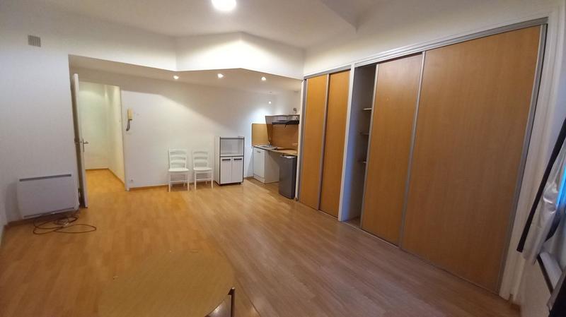 Studio - 28 m² - 1 pièce