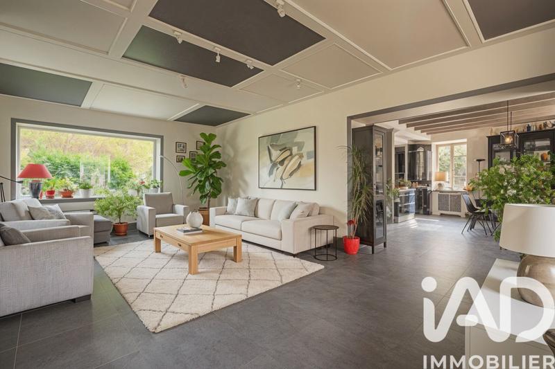 Maison - 231 m² - 10 pièces