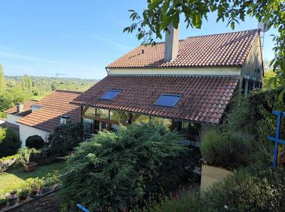 Maison - 163 m² - 7 pièces