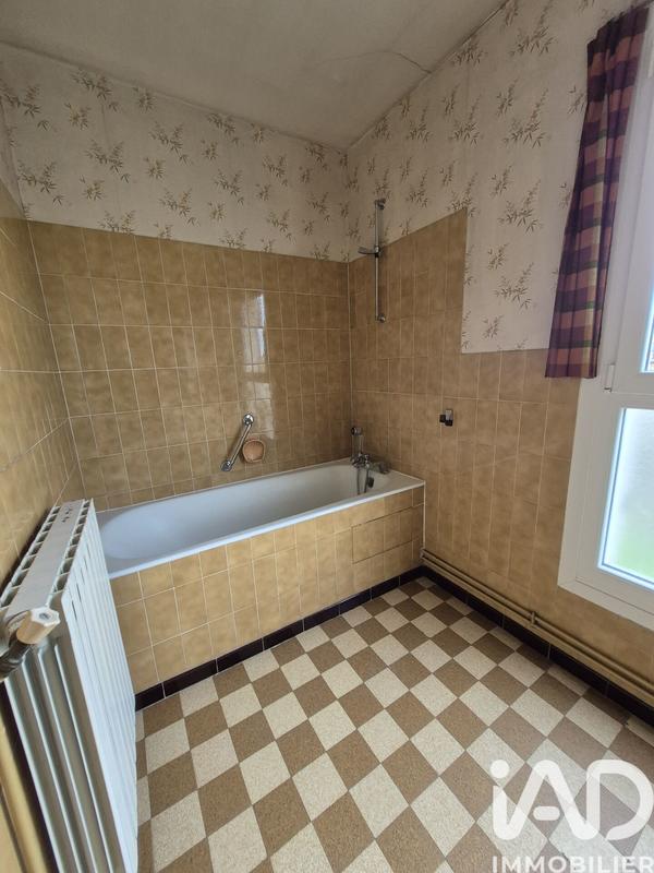 Maison - 183 m² - 7 pièces