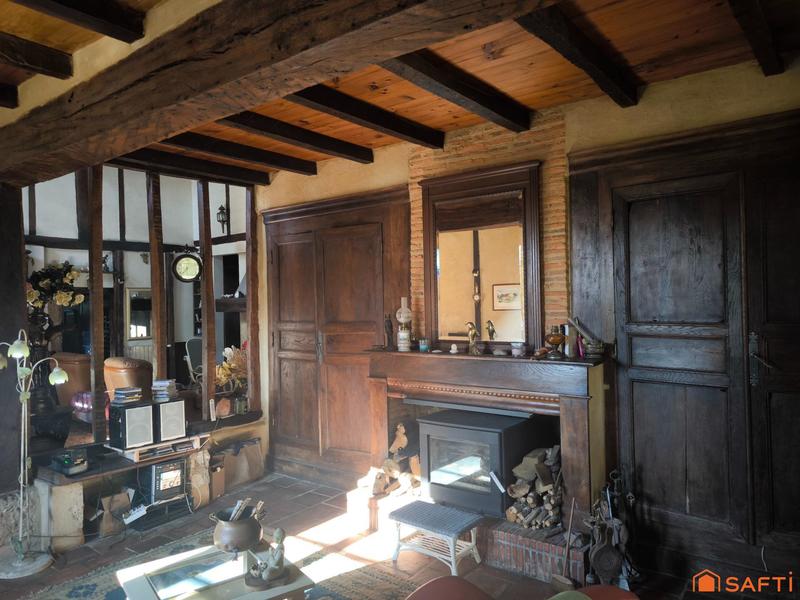 Maison - 248 m² - 9 pièces