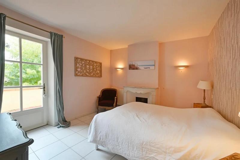 Maison - 187 m² - 7 pièces