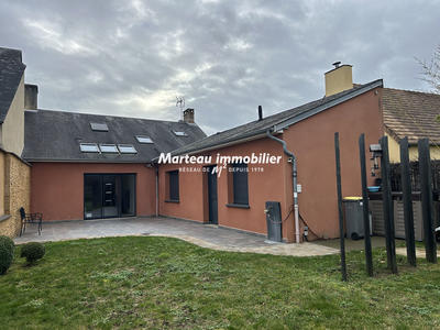 Maison - 140 m² - 5 pièces