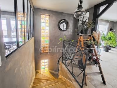 Maison - 148 m² - 6 pièces