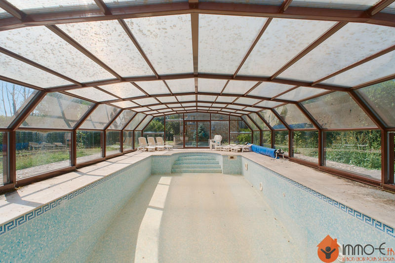 Propriété - 200 m² - 6 pièces