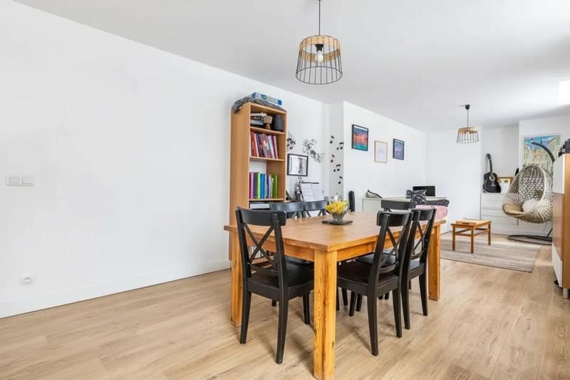 Appartement - 95 m² - 4 pièces