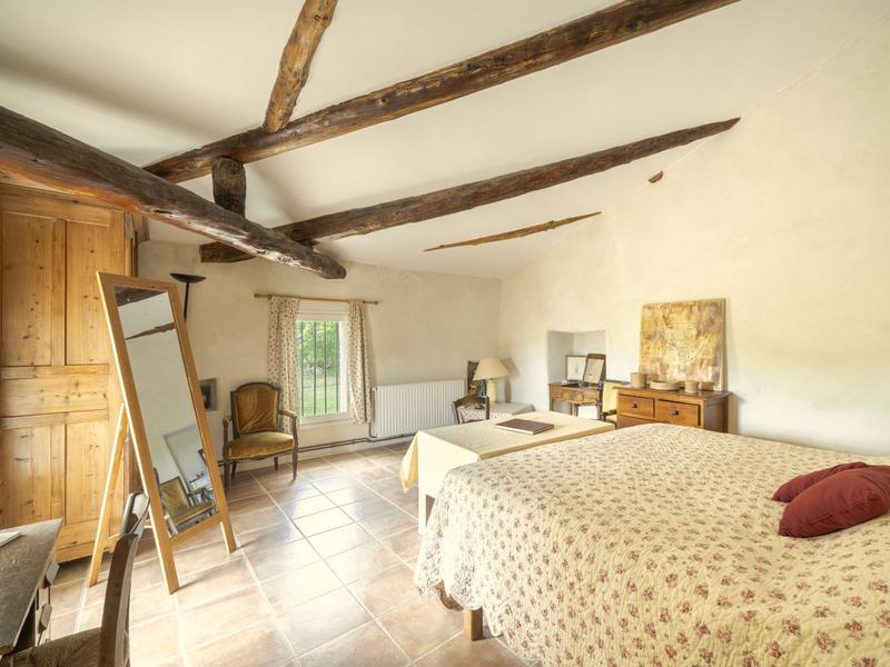 Maison en pierre - 300 m² - 11 pièces