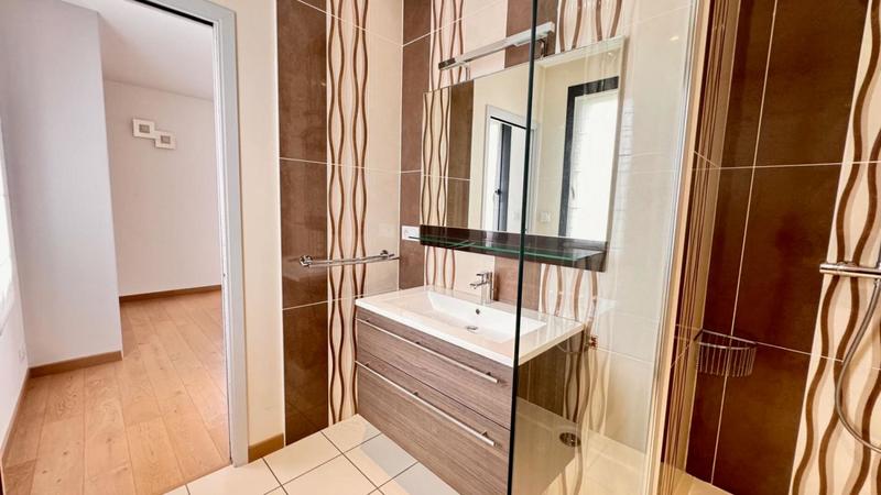 Villa - 140 m² - 5 pièces