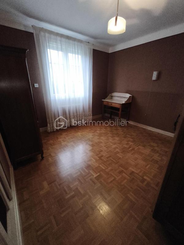 Maison - 92 m² - 5 pièces