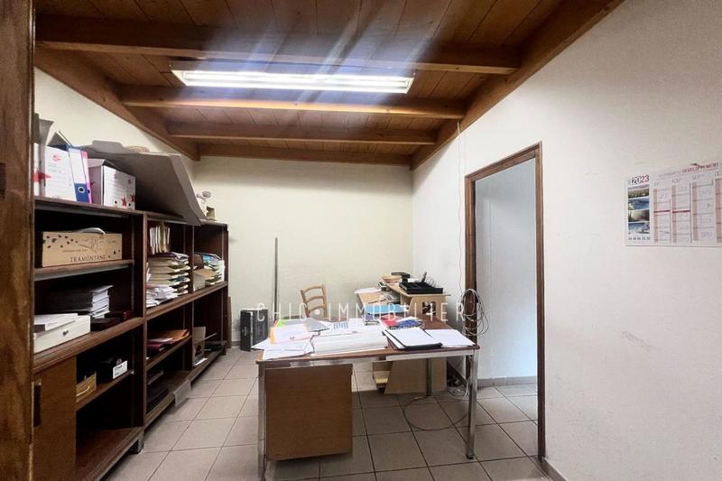 Local commercial - 197 m²