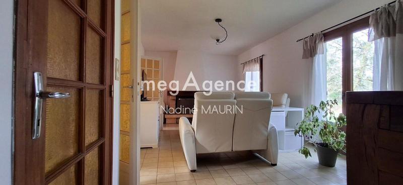 Maison traditionnelle - 224 m² - 8 pièces