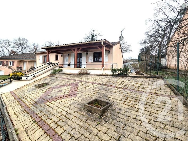 Maison - 110 m² - 5 pièces