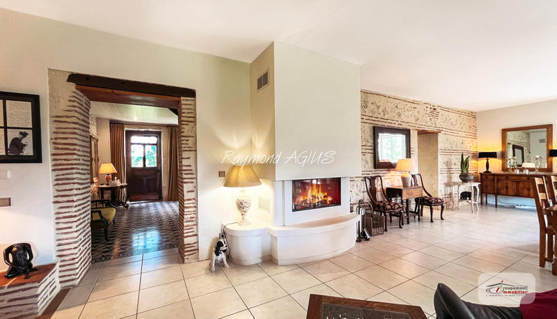 Maison - 515 m² - 16 pièces