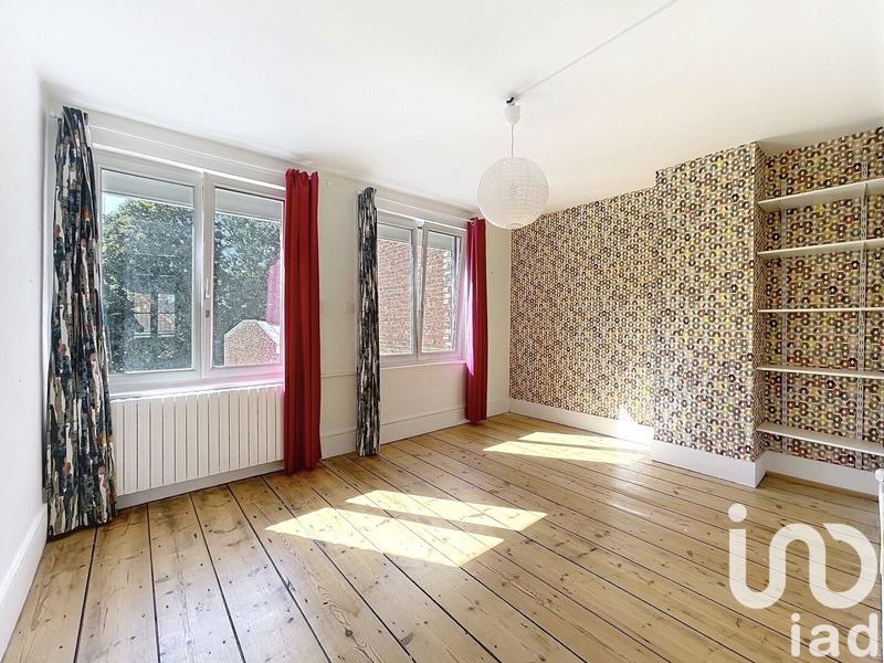 Maison - 242 m² - 8 pièces