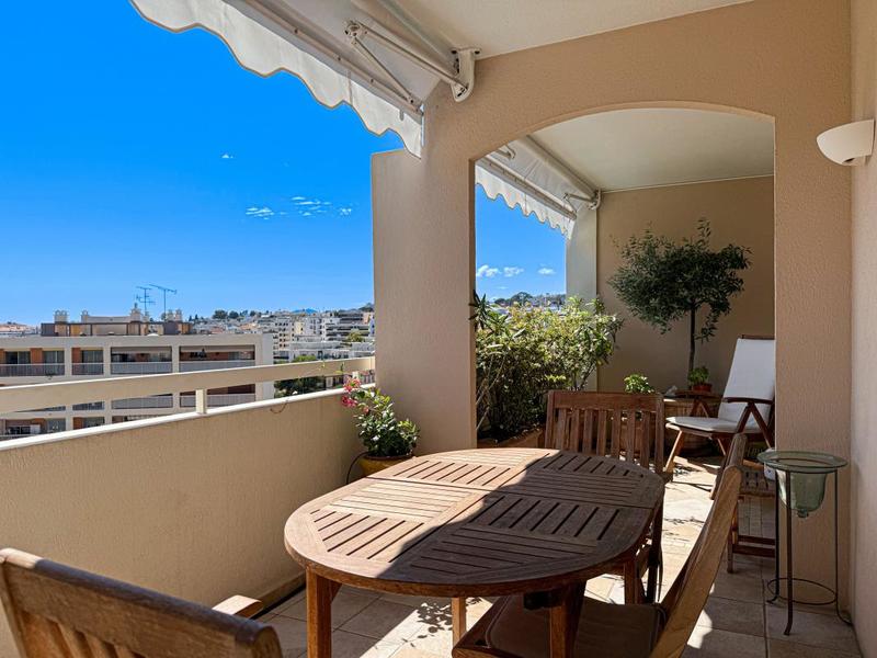 Appartement - 95 m² - 4 pièces