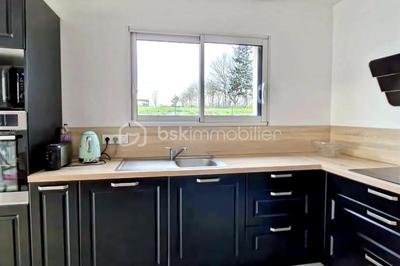 Maison - 104 m² - 5 pièces