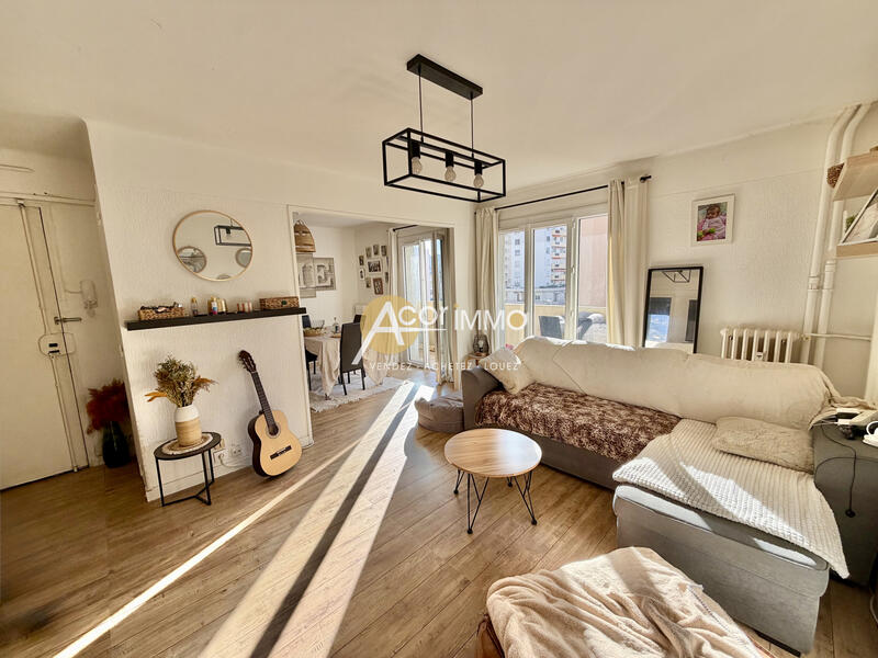 Appartement - 70 m² - 4 pièces