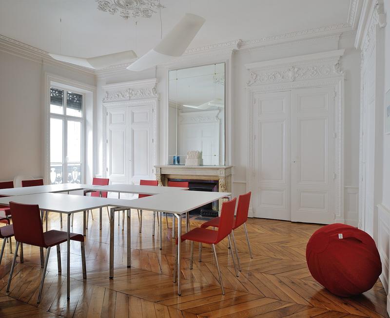 Bureau - 150 m² - 6 pièces