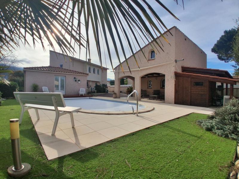 Villa - 151 m² - 6 pièces