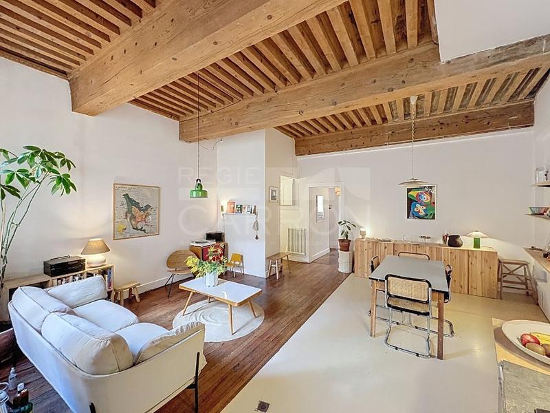 Appartement - 110 m² - 3 pièces