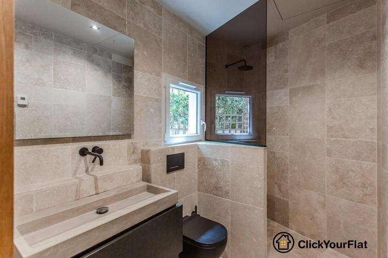 Local commercial - 100 m² - 3 pièces