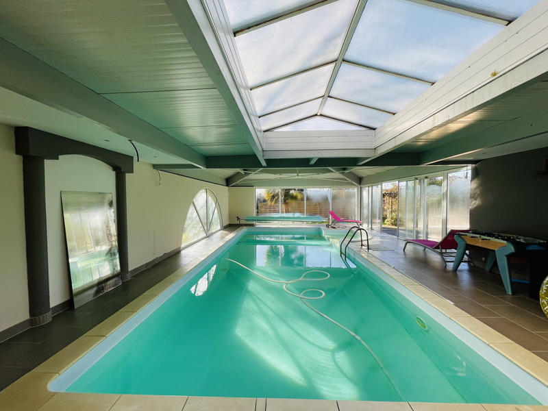 Maison - 200 m² - 6 pièces