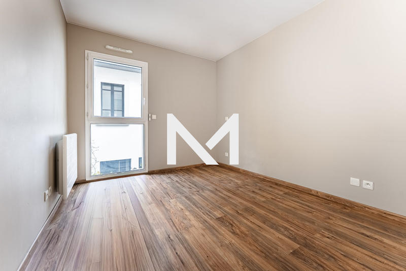 Appartement - 90 m² - 4 pièces