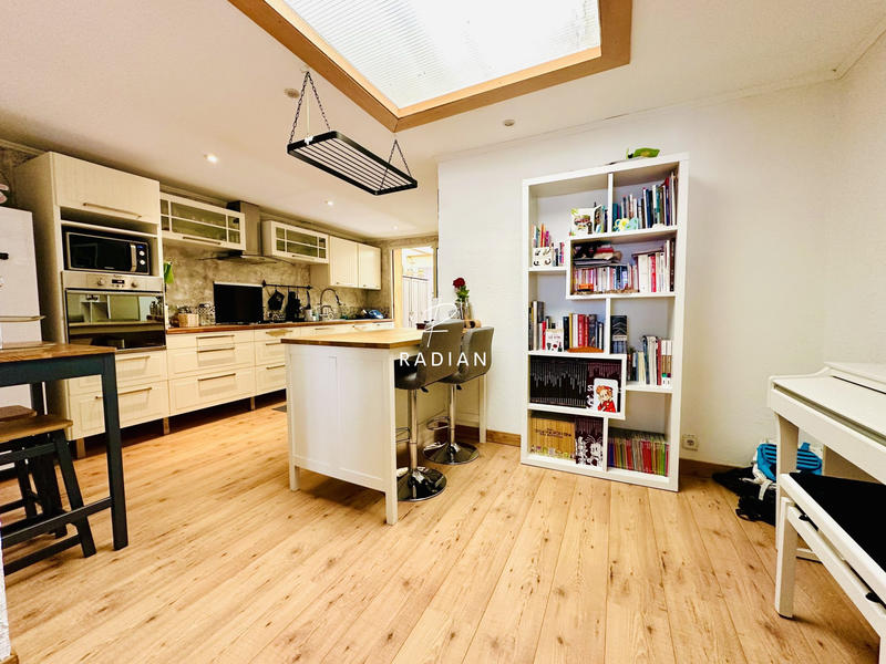 Maison - 160 m² - 5 pièces