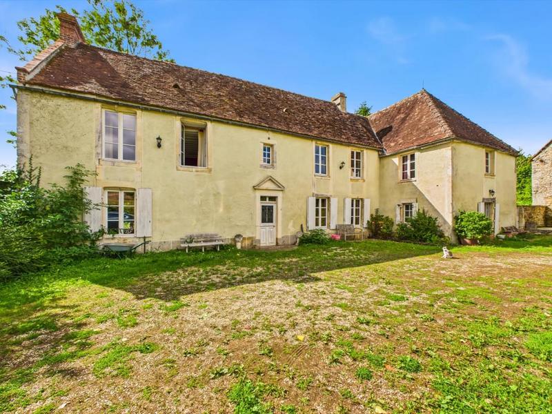 Manoir - 450 m² - 16 pièces