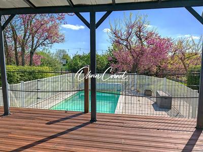 Maison - 180 m² - 8 pièces