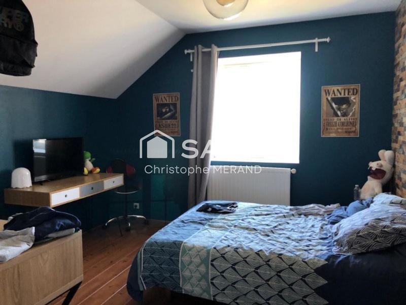 Maison - 202 m² - 8 pièces