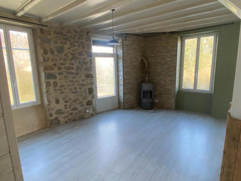 Maison - 90 m² - 5 pièces