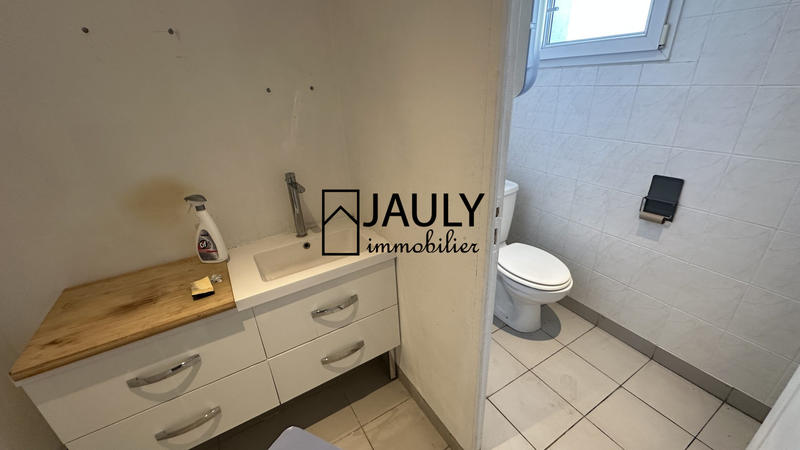 Local commercial - 679 m²