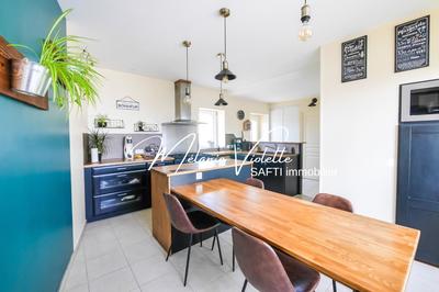 Maison de maîtres - 170 m² - 8 pièces