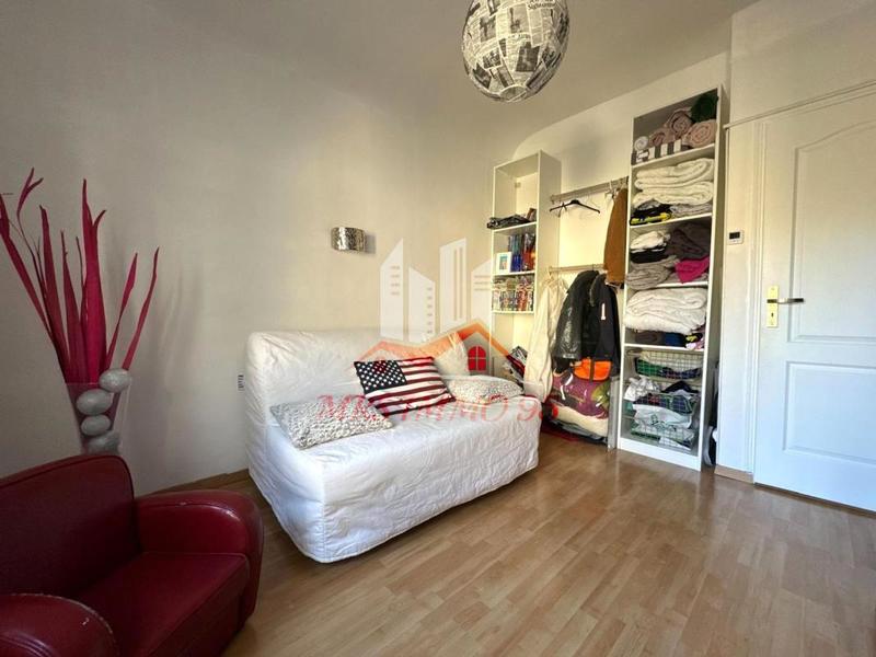 Propriété - 179 m² - 6 pièces