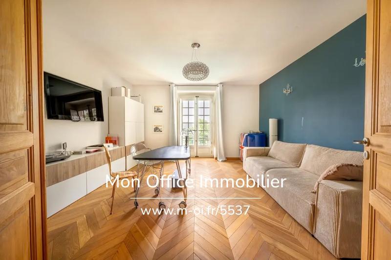 Maison - 500 m² - 8 pièces