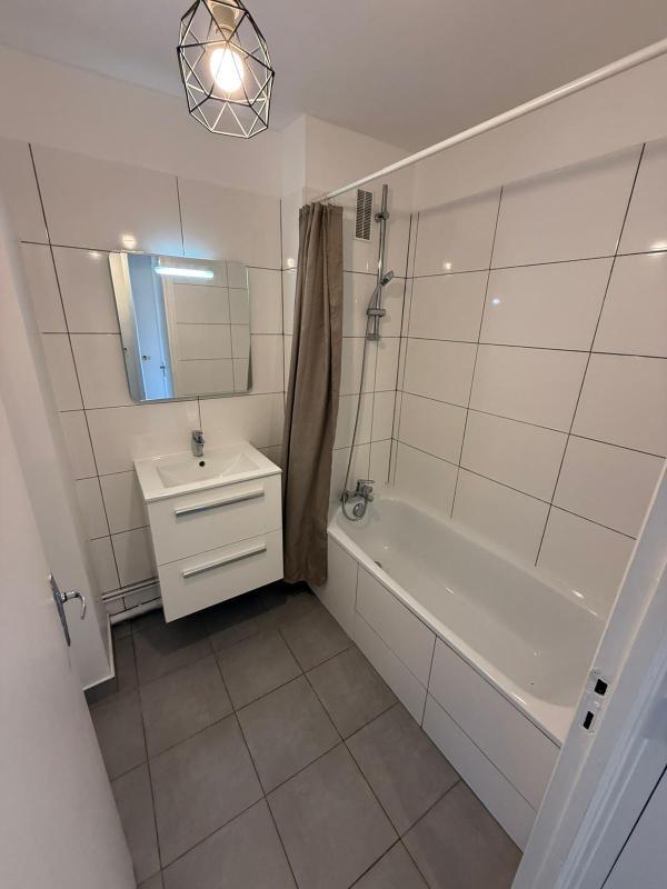 Appartement - 84 m² - 3 pièces