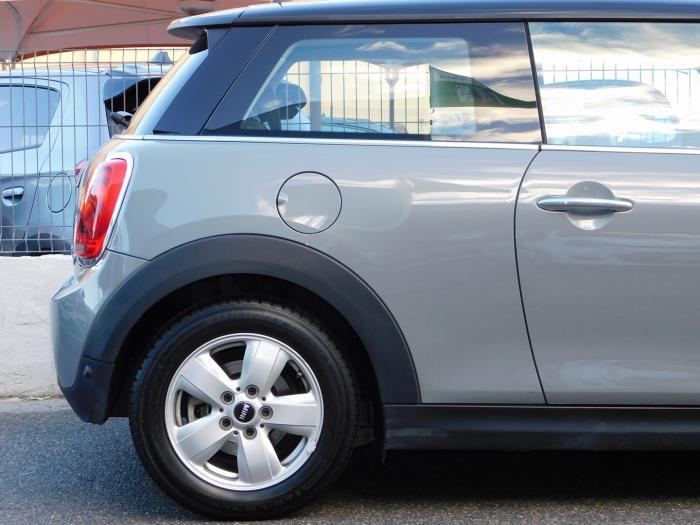 Mini Mini Cooper d 116ch Bva