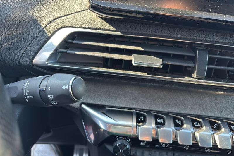 Peugeot 3008 1.2 130 Eat8 Gt