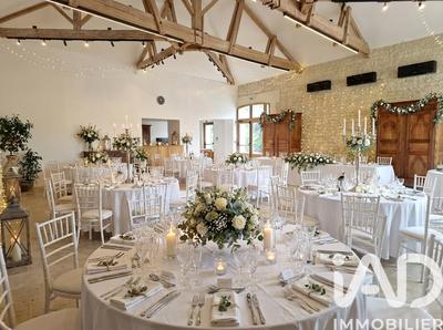 Maison - 940 m² - 23 pièces